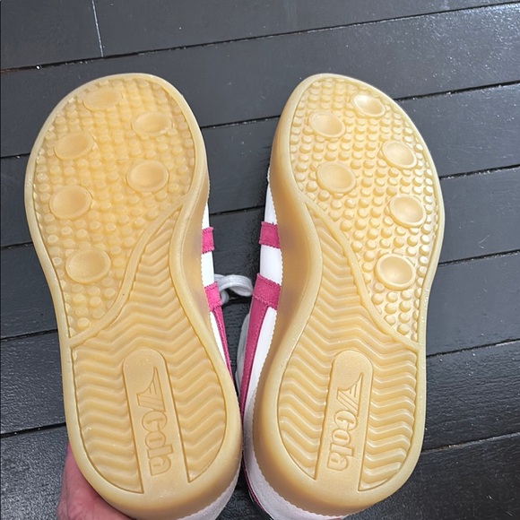 Gola White and Pink Classic Sneakers - Picture 3 of 5